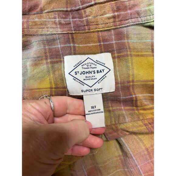 Reworked/upcycled flannel shirt - Picture 6 of 9